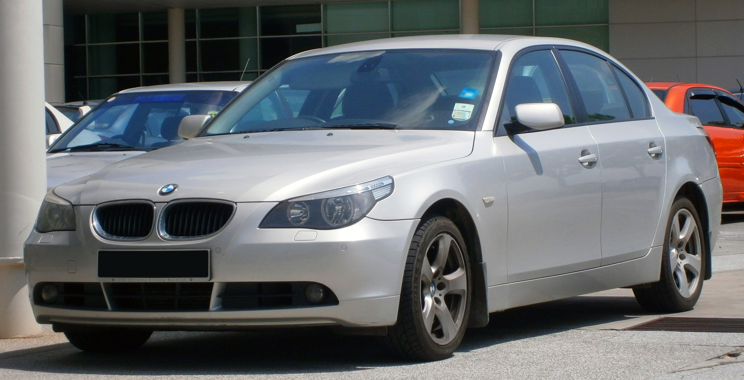 Размер колёс на BMW 5 (E60, E61) 2007