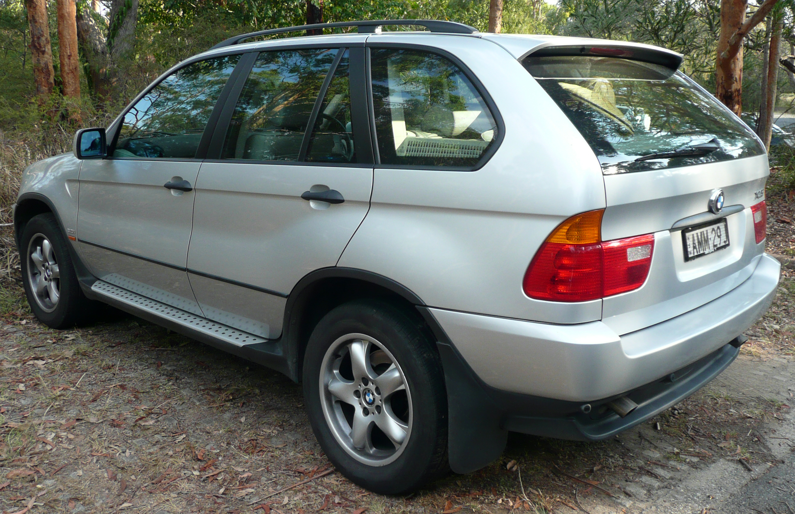 Размер колёс на BMW X5 (E53) 2001