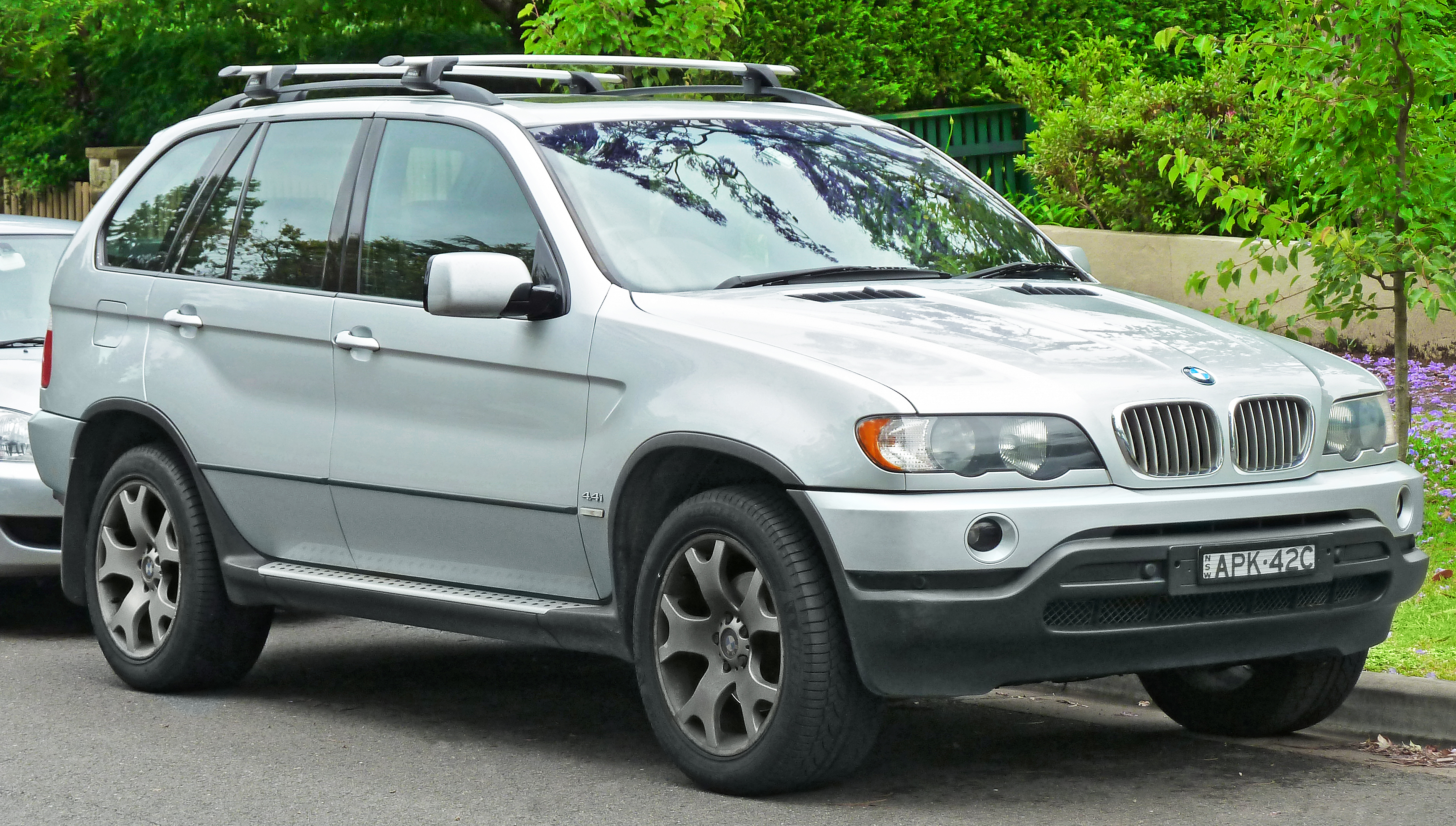 Размер колёс на BMW X5 (E53) 2002